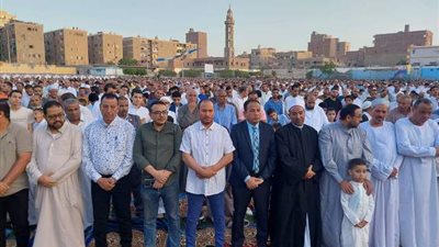 رؤساء المراكز بمحافظة المنيا يؤدون صلاة عيد الأضحى المبارك