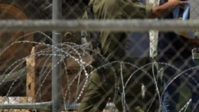 نادي الأسير الفلسطيني: استخدام المدنيين والمُعتقلين كدروع بشرية سياسة إسرائيلية مُمنهجة