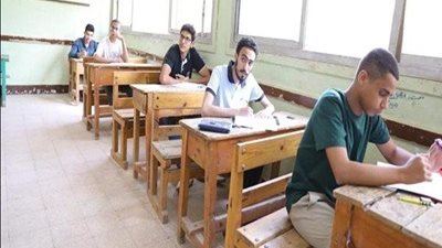 بدء امتحان اللغة الأجنبية الأولى لطلاب الثانوية العامة 2024