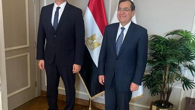 وزيرالبترول الجديد يشكرالملا على جهوده مؤكداتأمين الإمدادات البترولية