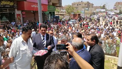 مرزوق يفتتح نصب الشهداء وتمثال الزعيم بطحانوب بشبين القناطر