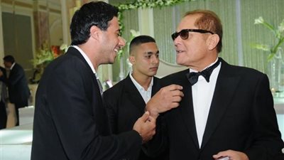 أحمد السعدنى يشعل انستجرام بصوره مع الراحل محمود عبدالعزيز
