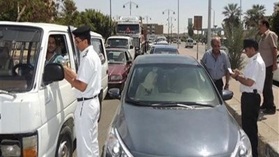 ١٠٩٥ مخالفة مرورية في حملة الانضباط بالفيوم