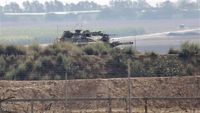مقتل فلسطيني وإصابة 3 جنود إسرائيليين على حدود غزة