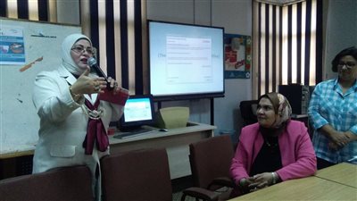 وكيل تعليم كفر الشيخ تفتتح ورش عمل اللغة الإنجليزية لمحاضرتين من السفارة والجامعة الامريكية
