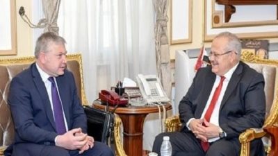 رئيس جامعة القاهرة يلتقي سفير أرمينيا