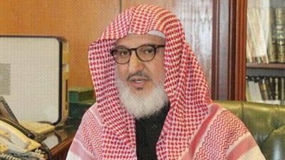 الشيخ محمد بن حسن آل الشيخ خطيبا ليوم عرفة