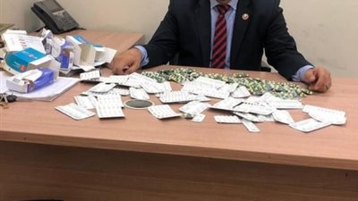 احباط محاولتى تهريب كميه من الحشيش والترامادول بمطار القاهرة