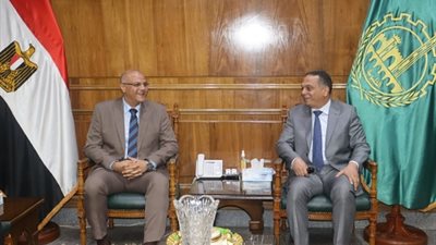 مدير الأمن يقدم التهنئة للمهندس أيمن عطية لتوليه منصب محافظ القليوبية