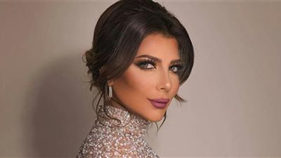 أصالة تستقبل نبيلة عبيد بالأحضان فى كواليس حفل 