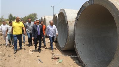 محافظ المنوفية يدشن بدء أعمال تغطية مصرف المصيلحة - ميت خاقان