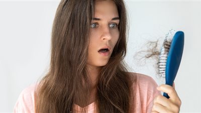 4 طرق للوقاية من تساقط الشعر