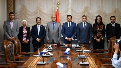 وزيرالشباب يشهد توقيع بروتوكول بين الوزارة وجامعة القاهرة الجديدة
