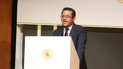 نقيب الصحفيين يعلن رفع قيمة الجوائز العامة من 15 ألفا إلى 50 ألف