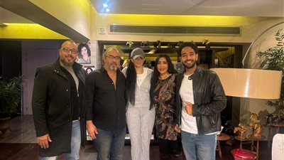 شاهد.. حورية فرغلي تتعاقد على فيلم 