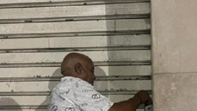 غلق ١٠ منشأت تجارية بمينا البصل وكرموز وتحصيل 24 الف جنية غرامات