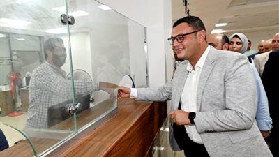 وزير الإسكان يفتتح المركز التكنولوجي بالمنصورة الجديدة .. صور