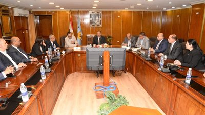 محافظ أسيوط يستقبل أمين حزب مستقبل وطن
