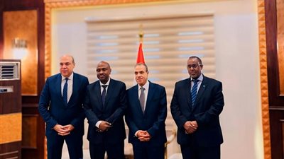 سفير الصومال يرحب بزيارة وزيري الخارجية والطيران إلى مقديشيو