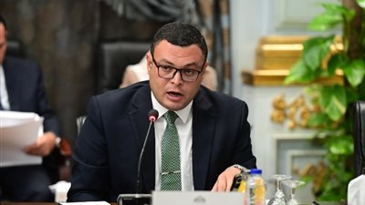 وزير الإسكان: الوزارة ستعمل على استكمال التوسع في المدن المستدامة
