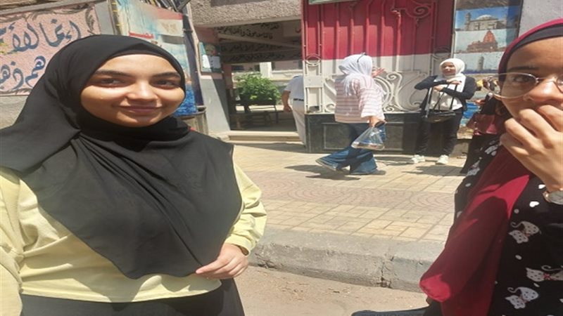طالبات الثانوية العامة