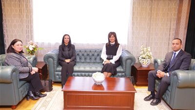 وزيرة التضامن ورئيس الأمانة الفنية للتحالف الوطني للعمل الأهلي تبحثان التعاون