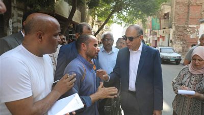 محافظ المنيا يقود حملة تفتيشية مفاجئة بالقطاعات الخدمية ..صور