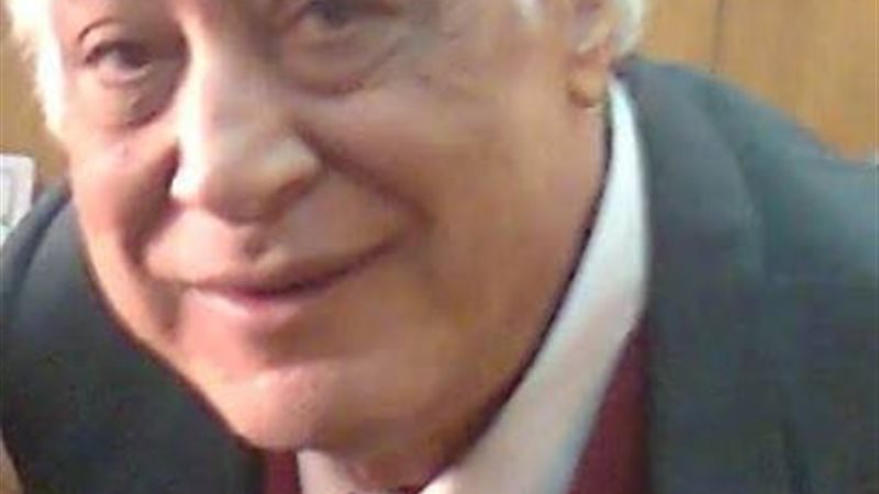 الناقد المسرحي عبدالغني