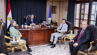 محافظ دمياط يطالب القوى العاملة بتوفير فرص عمل بالقطاع الخاص