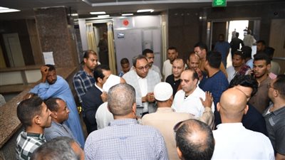 محافظ قنا يطمئن علي مستوى الخدمات الطبية بنجع حمادى