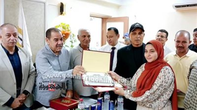 تعليم الداخلةيحتفل بالعشرةالاوائل على الصعيد وتكرم طالبات الدبلوم