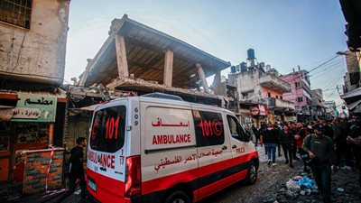 الهلال الأحمر: انتشار الأمراض والنفايات يضاعف معاناة النازحين