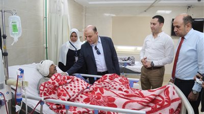 محافظ كفرالشيخ يتفقد مستشفى بلطيم التخصصي.