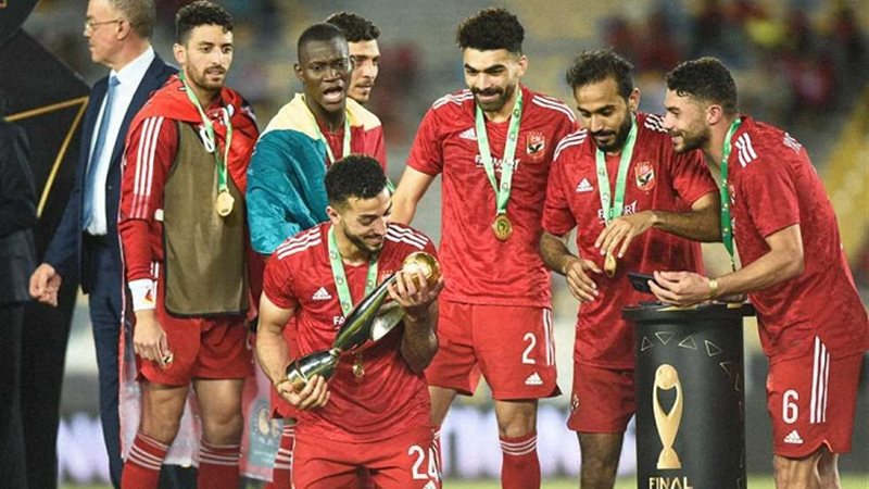 احتفال لاعبو الأهلي