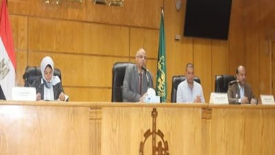 محافظ القليوبية يشدد على مسؤولية رؤساء المدن والأحياء في التصدي للمخالفات