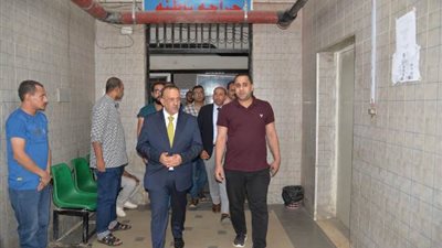 محافظ أسيوط يتفقد مستشفى الإيمان العام