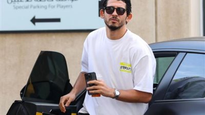 شاهد.. حجازي ينضم لمعسكر نيوم في تركيا