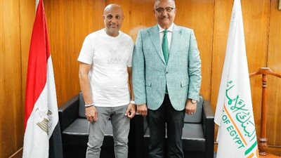 البنك الأهلي يتمسك بـ طارق مصطفى موسمين أخرين