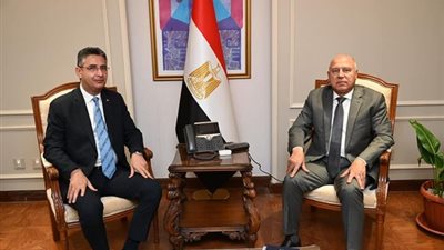 الوزير: تنفيذ 7 ممرات دولية لربط مناطق الإنتاج بالموانئ البحرية
