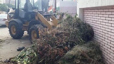مراجعة أغطية بالوعات الصرف وإزالة الحفر بشوارع الشرقية