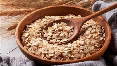 منها الشوفان .. 10 أطعمة تجعلك سعيدًا