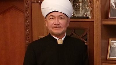 رئيس المفتين بروسيا يهنيء د.نجم لتجديد توليه أمانة هيئة الإفتاء