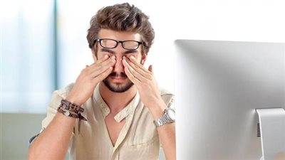 8 أسباب لإجهاد العين