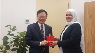 الضرائب:نعمل على إزالة أية معوقات التي تواجه المستثمر الصيني في مصر