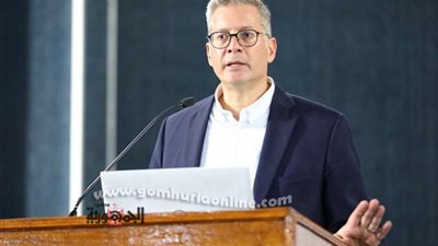 وزيرالبترول يشيد بجهود العاملين ويناد الإعلام لمشاهدة قصص النجاح