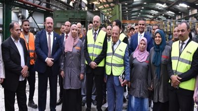 جبران: توفير فرص عمل في شركة لإنتاج السيراميك بالعاشر من رمضان