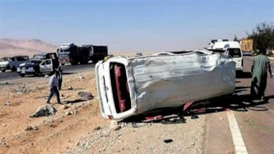النيابة تحقق في إصابة 15 إثر انقلاب ميكروباص بأبو قرقاص