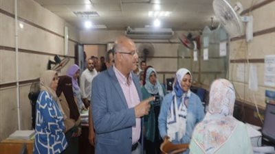 محافظ القليوبية يوجه بحسن معاملة الجمهور بالمركز التكنولوجي لخدمة المواطنين