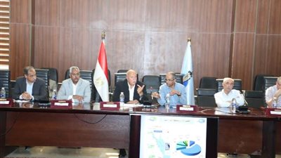 محافظ البحر الأحمر يقرر تحديد سعر نقل طن المياه ب 60 جنيه