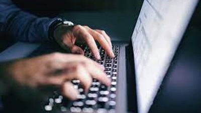 ضبط طالب نشر صور ومقطع فيديو لتعذيب 